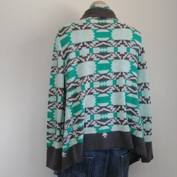 B Sharp Cardigan Fuzzy Tribal Print Mohair Sweater - Picture 6 of 6